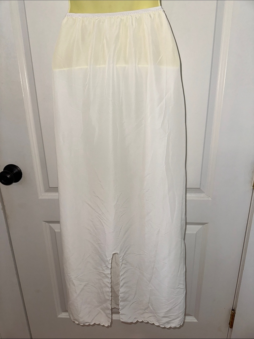 Vintage White Long Maxi Half‎ Slip with Scalloped Hem - Picture 4 of 6